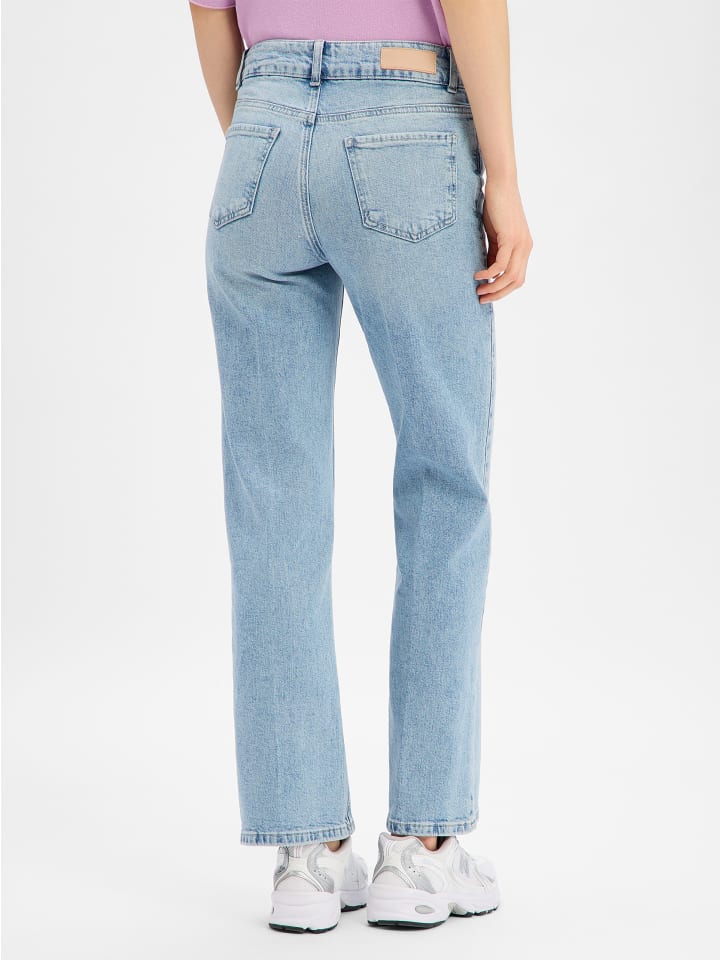 Jeans in bleached