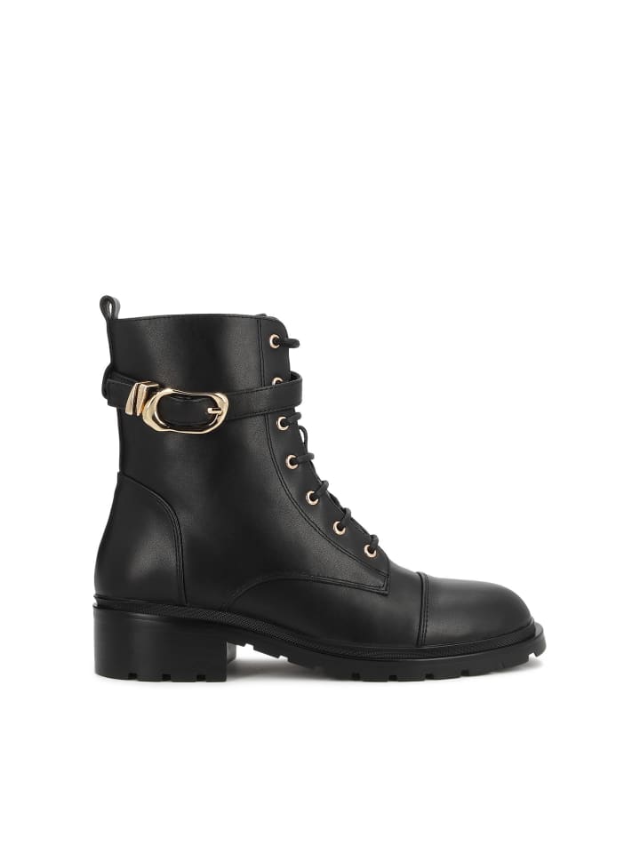 Boots in Schwarz