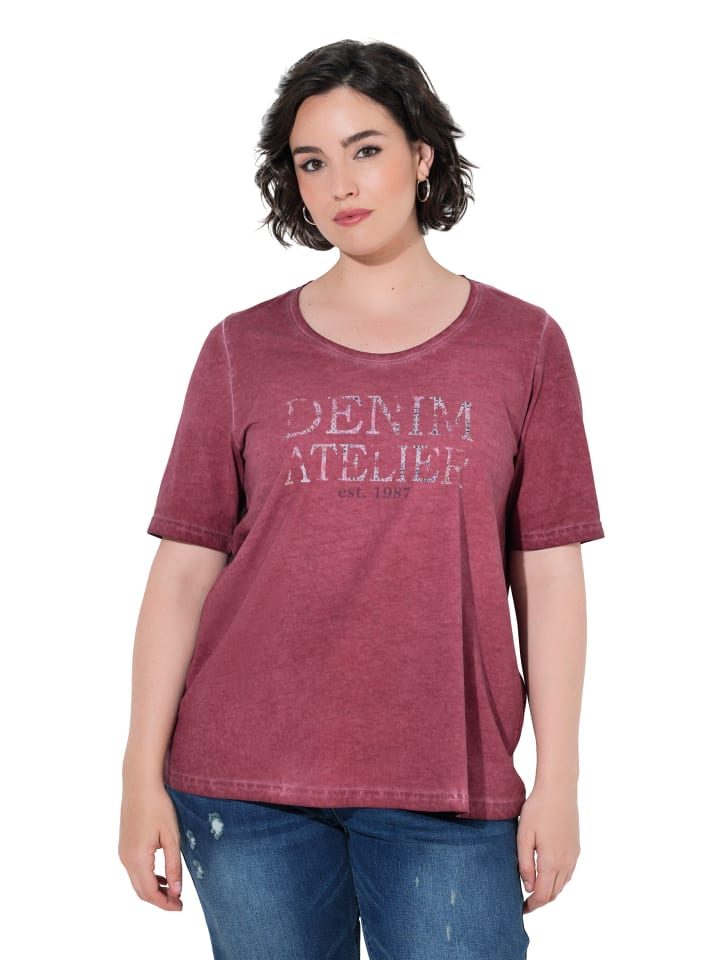 Shirt in dunkel weinrot