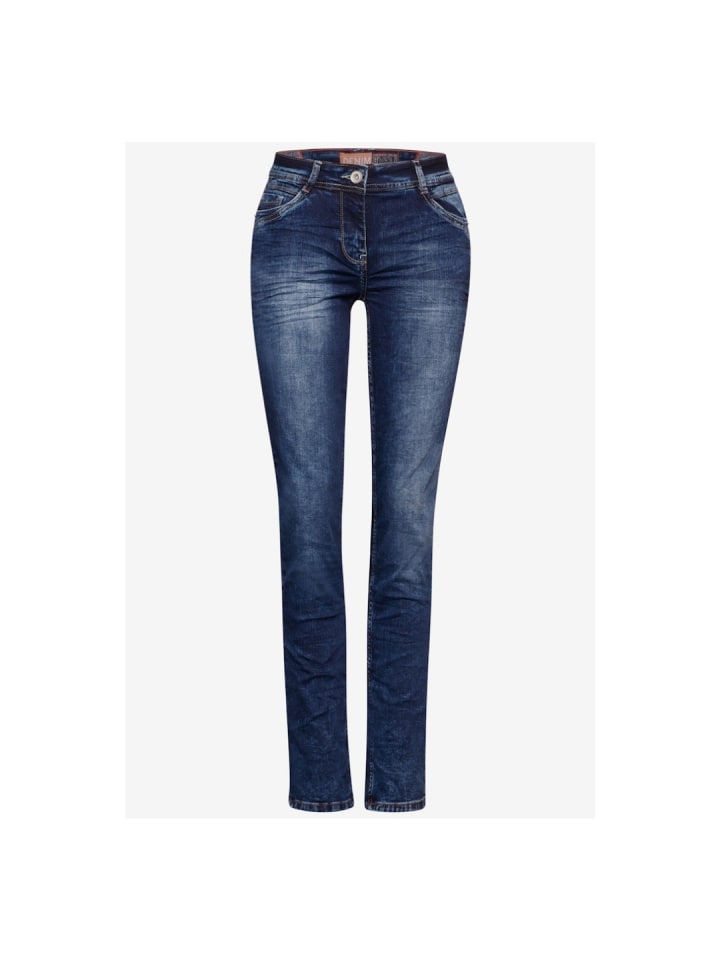 Jeans in mid blue wash