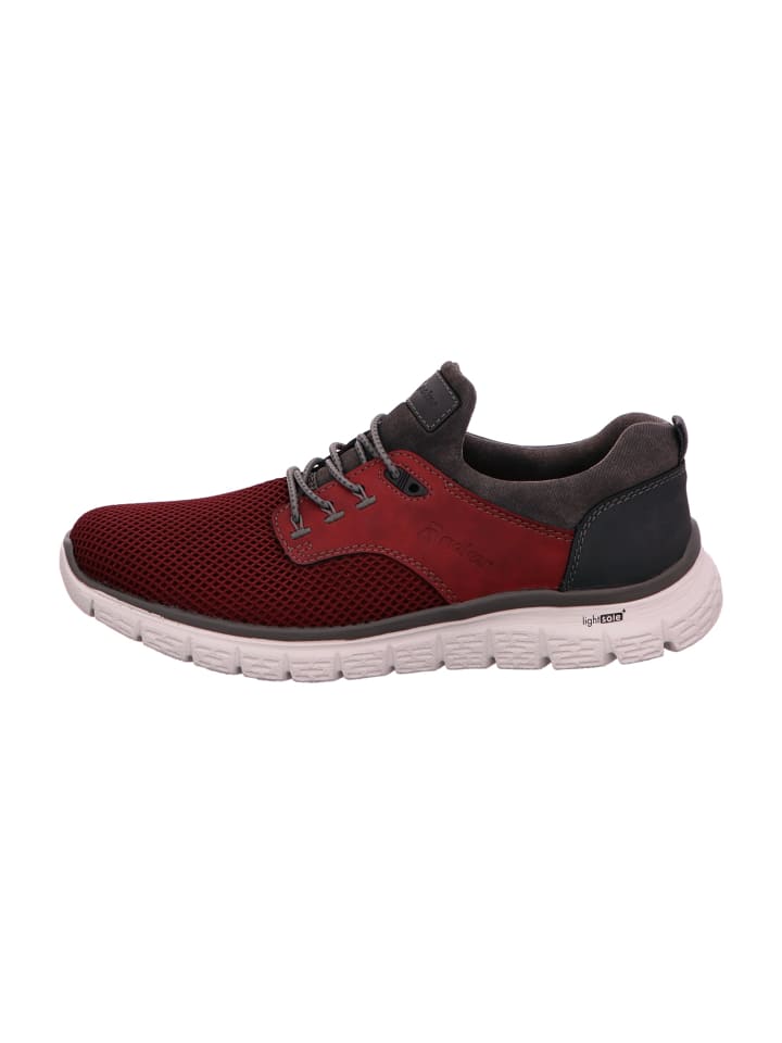 Sportliche Schnürschuhe in Rot