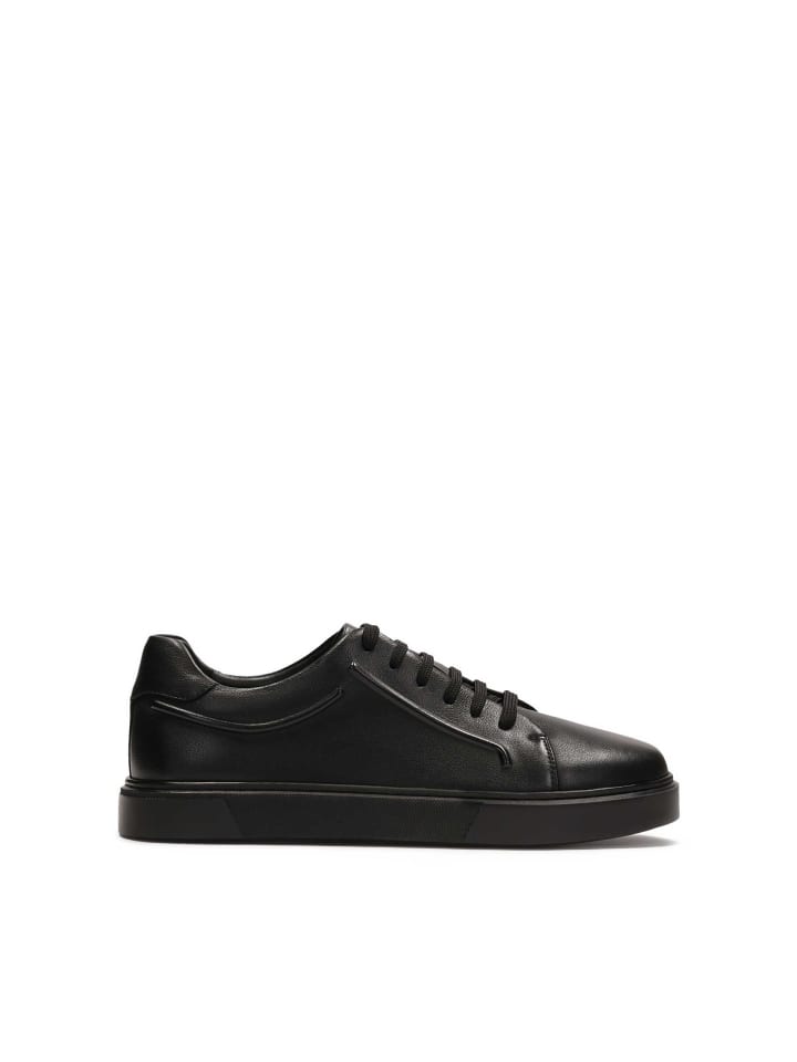 Sneaker Low in Schwarz