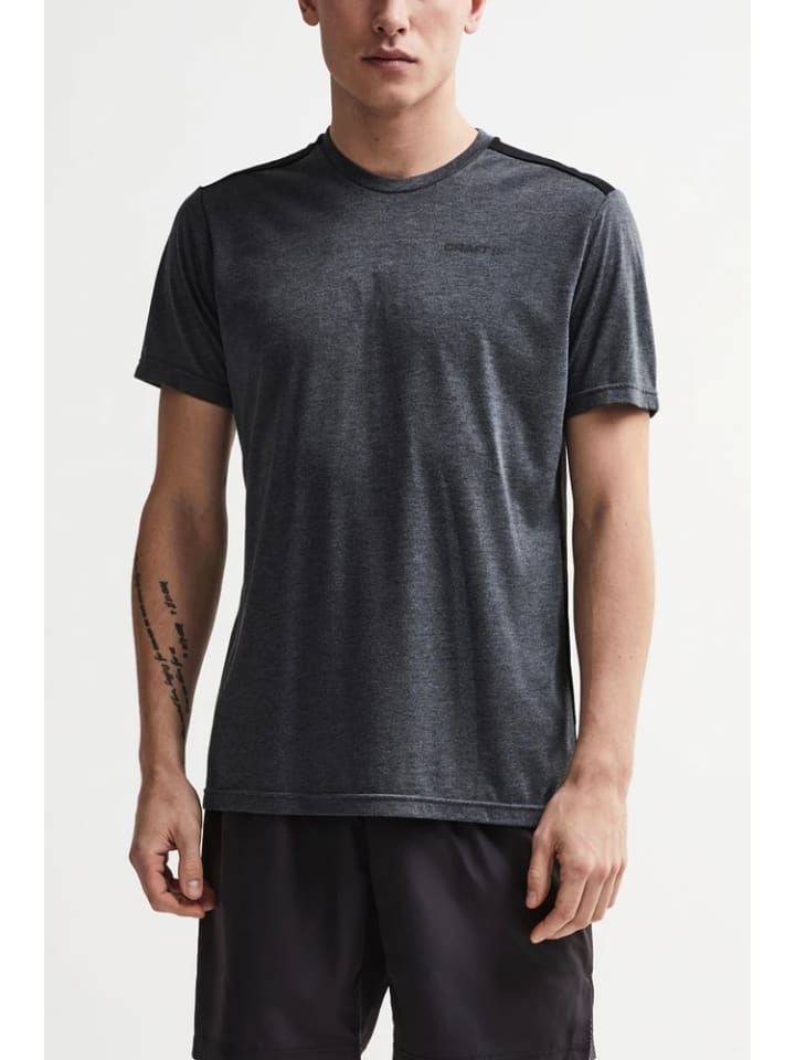 Sportshirt in Schwarz