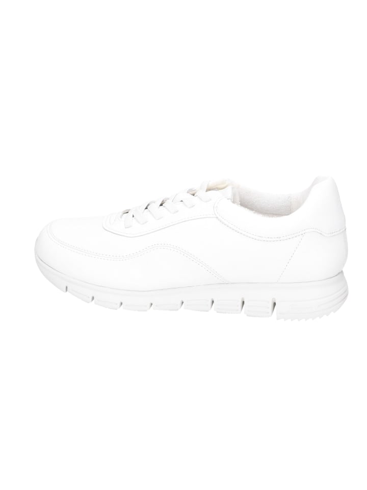 Sportliche Schnürschuhe in Weiß