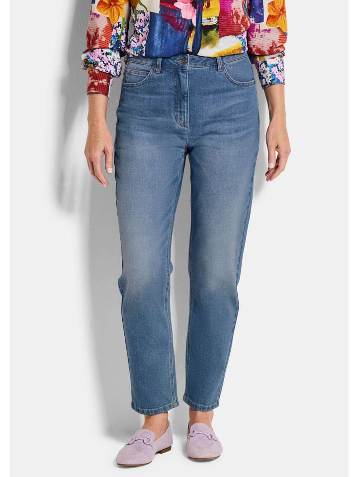 Baumwoll-Stretch Mom Jeans SARA in hellblau