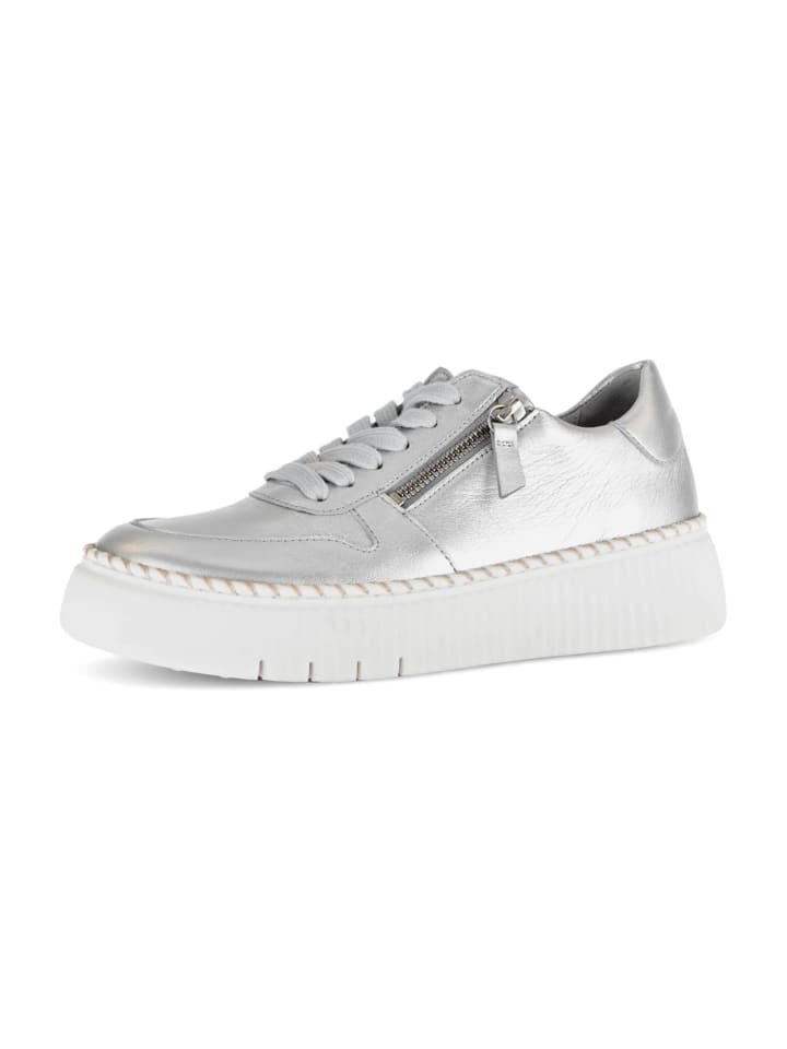 Sportliche Schnürschuhe in Silber