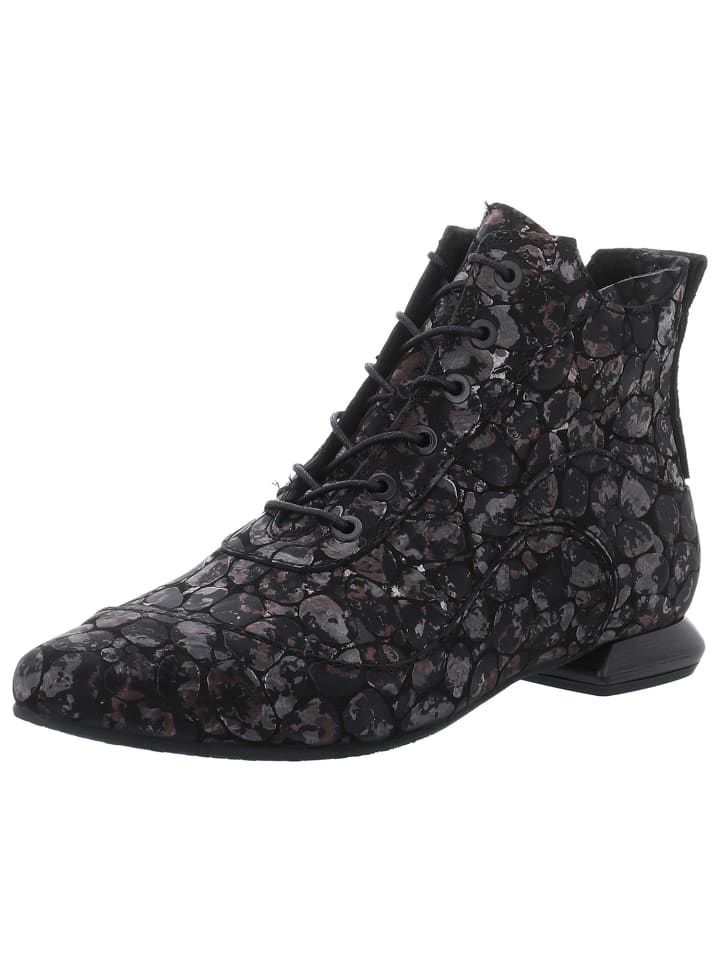 Stiefelette in schwarz
