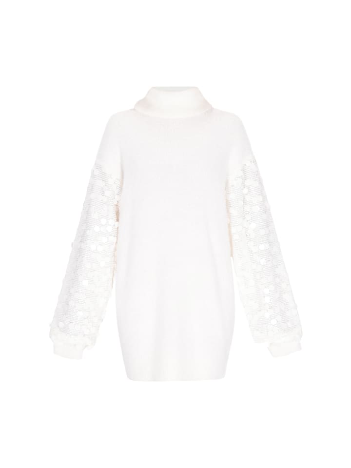 Women Dress in white