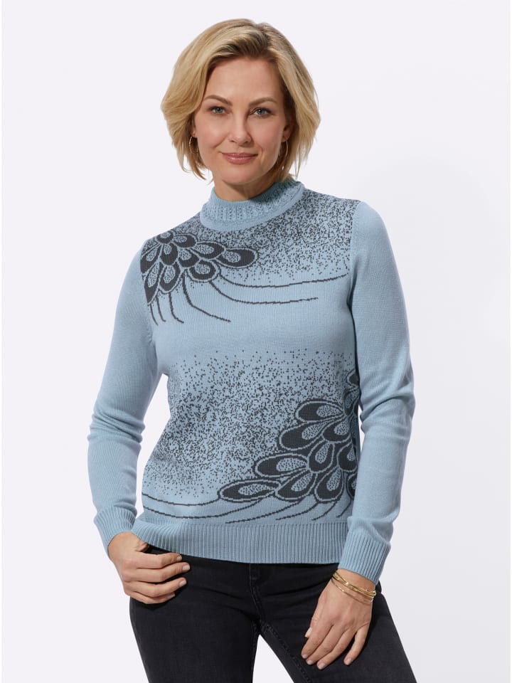 Pullover in hellblau-gemustert