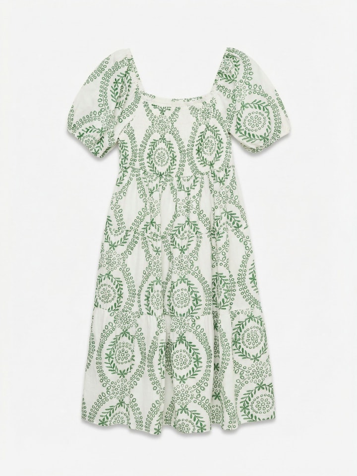Gesmoktes Kleid in Snow White 2
