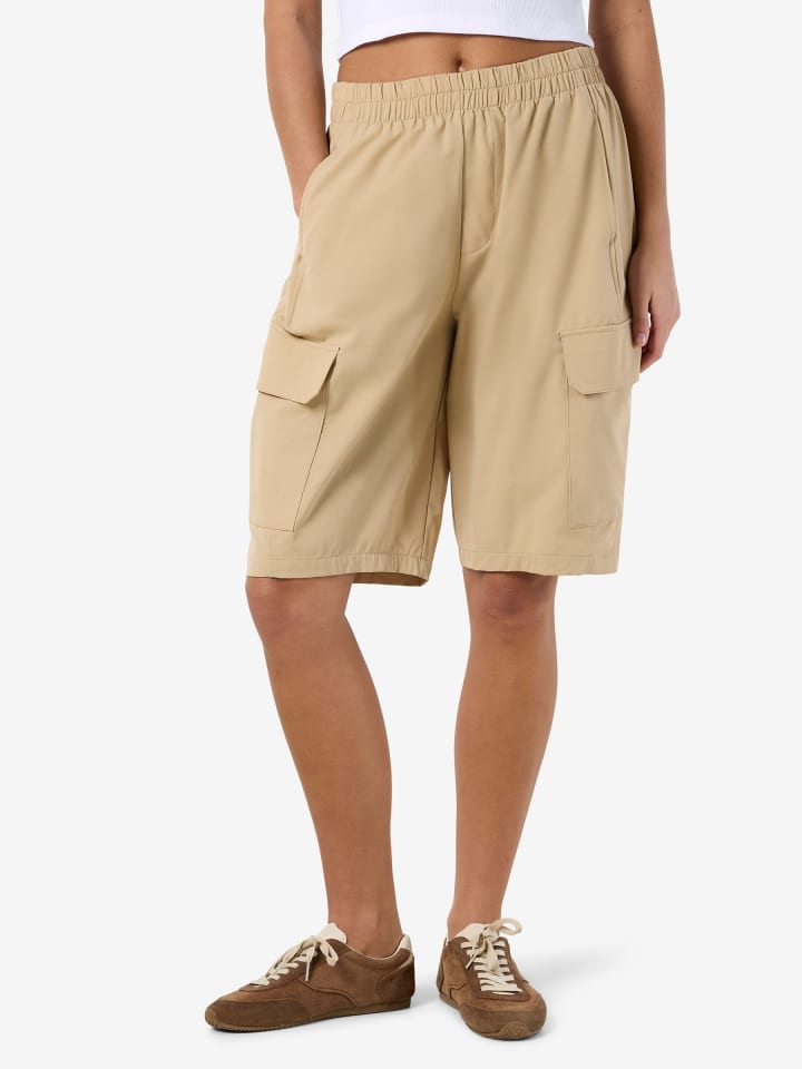 Cargoshorts in White Pepper