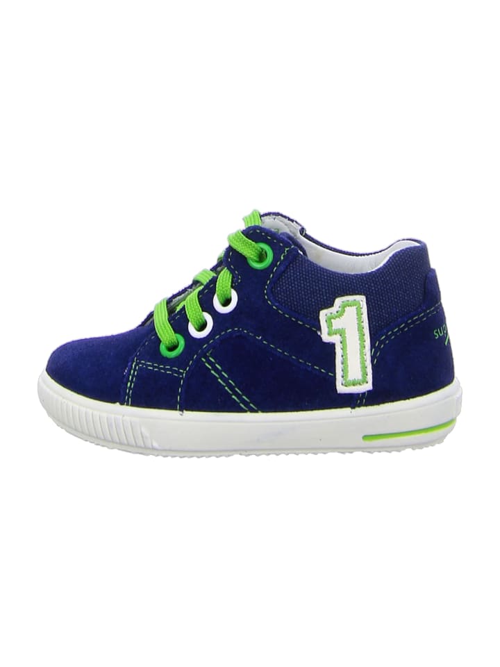 Sneaker in Blau