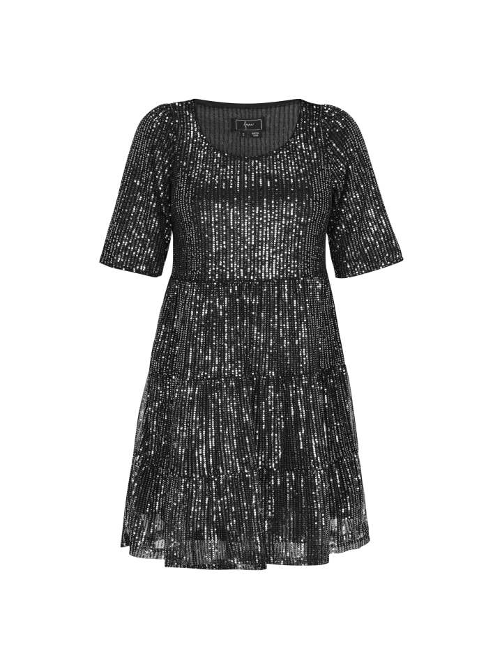 Women Dress in black