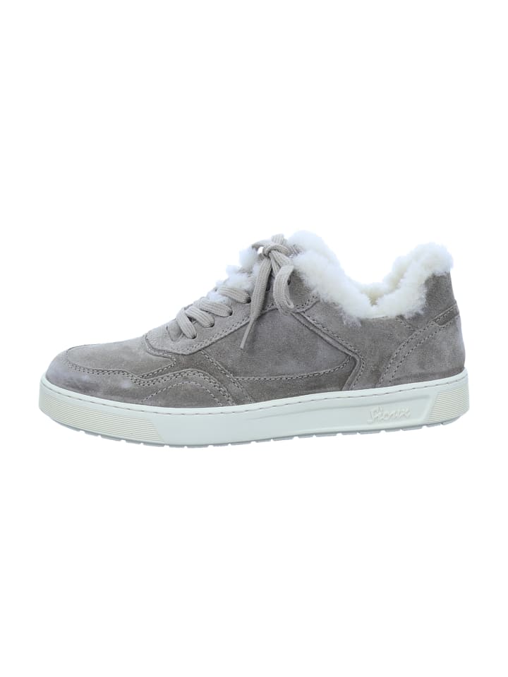 Sportliche Schnürschuhe in Beige