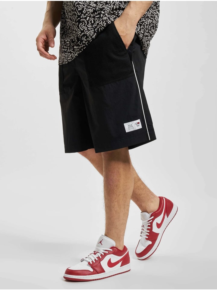 Mesh-Shorts in black