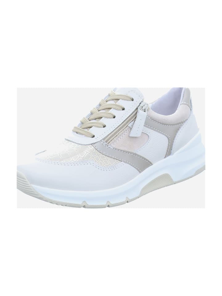 Sportliche Schnürschuhe in Weiß