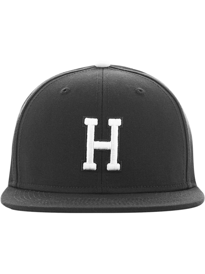Cap in Schwarz