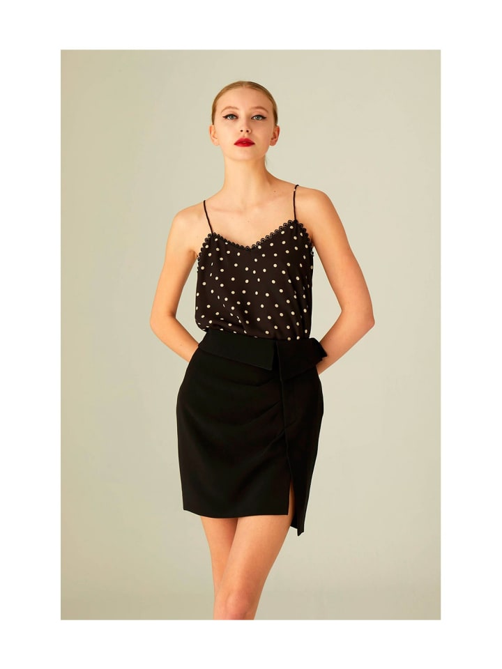 Top in Schwarz