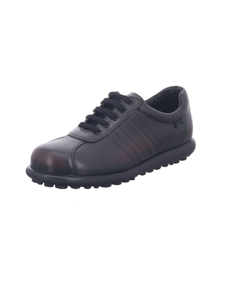 Schnürschuh in schwarz