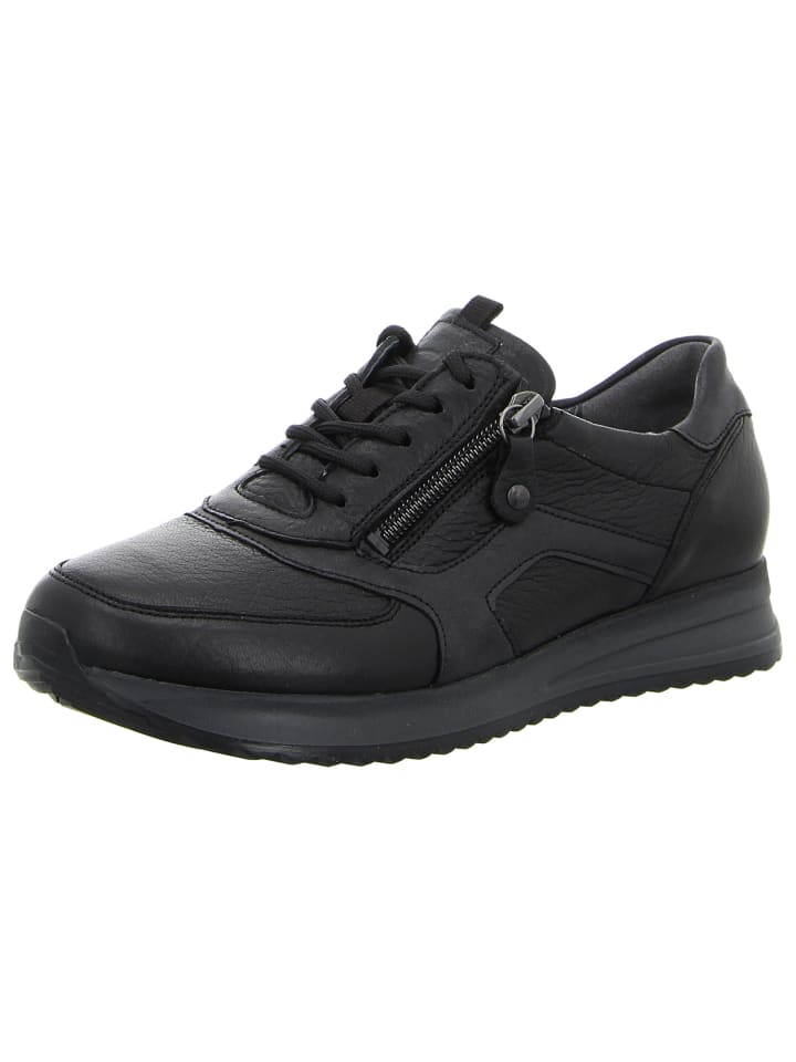 Sneaker in schwarz