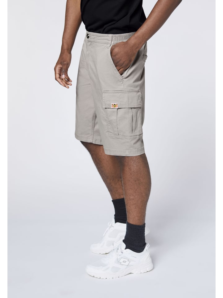 Cargo-Shorts in Grau