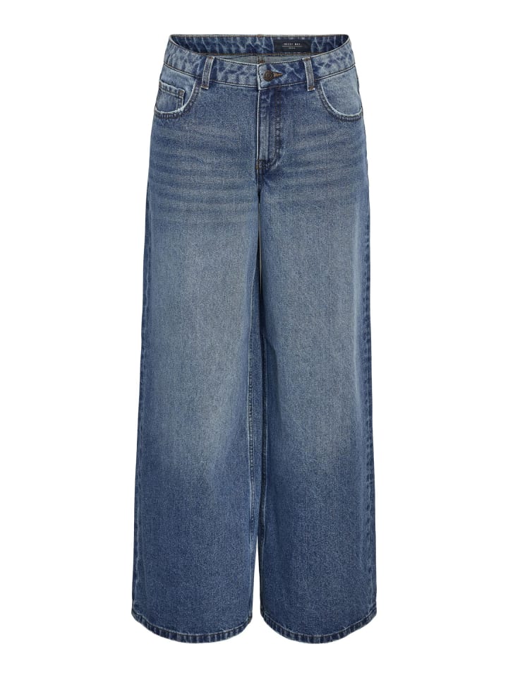 Wide Fit Jeans in Medium Blue Denim