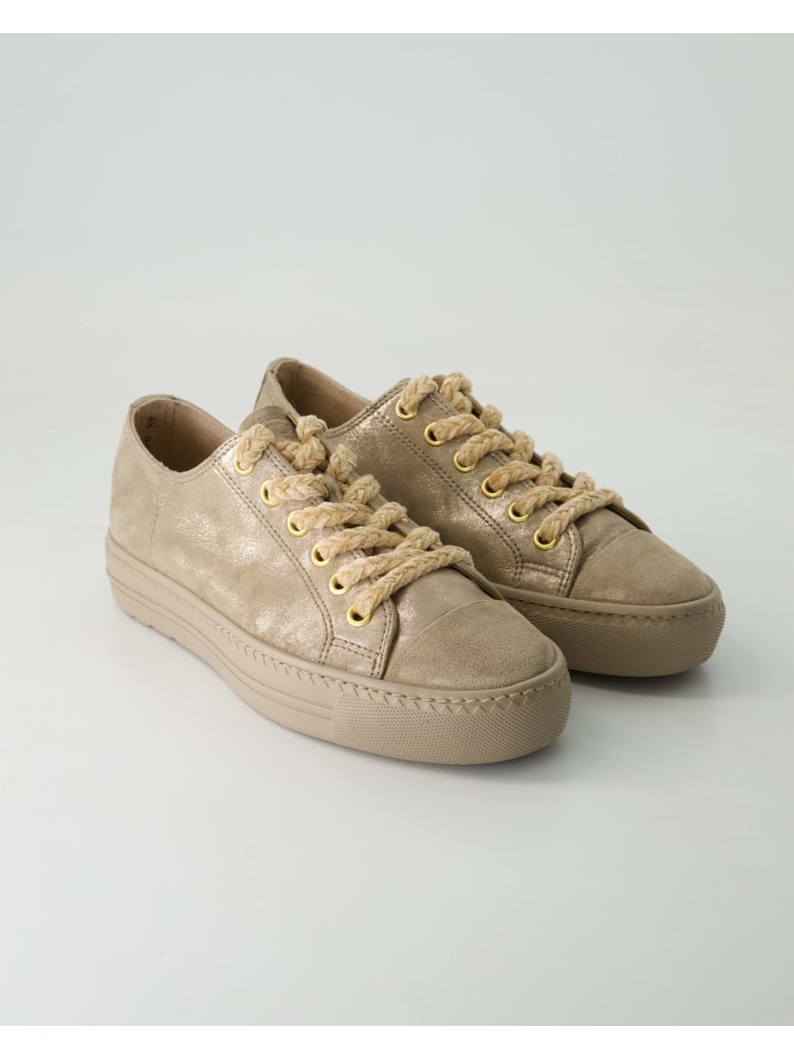 Sportliche Schnürschuhe in Beige
