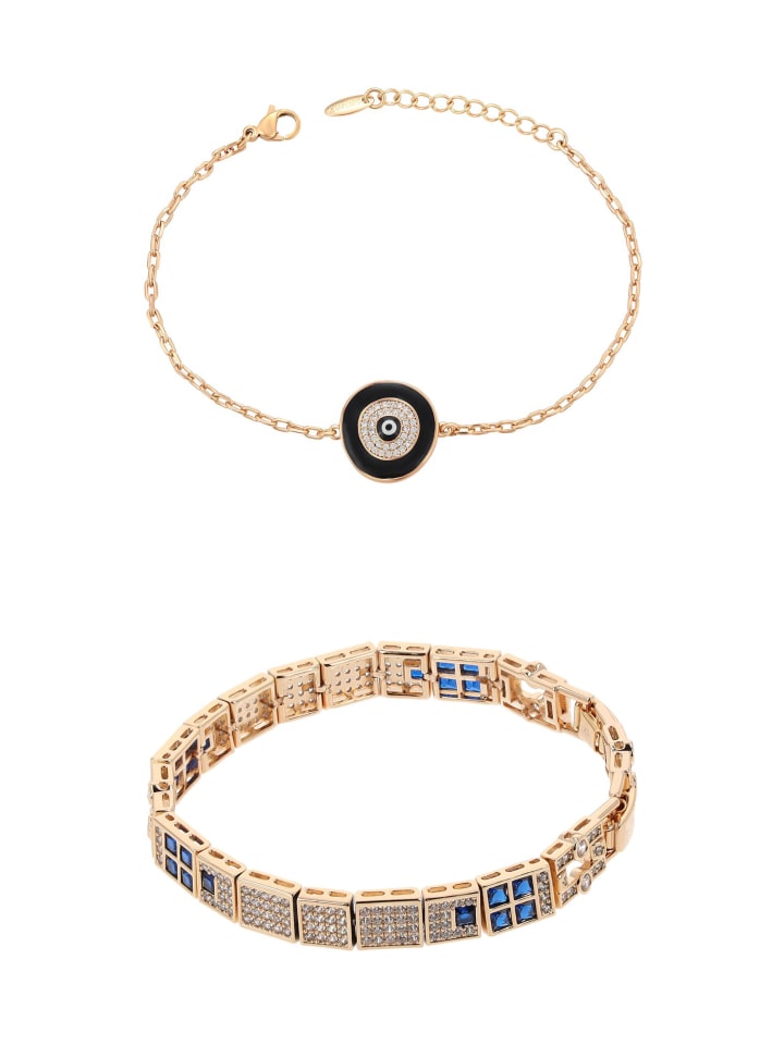 Women Bracelets Set in gold