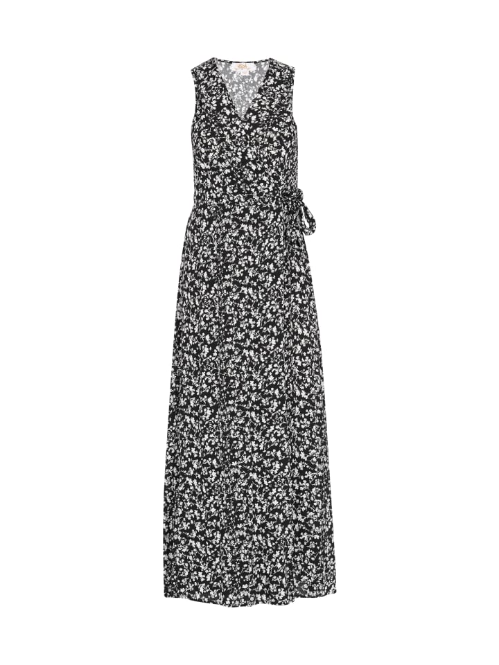 Women Dress in black