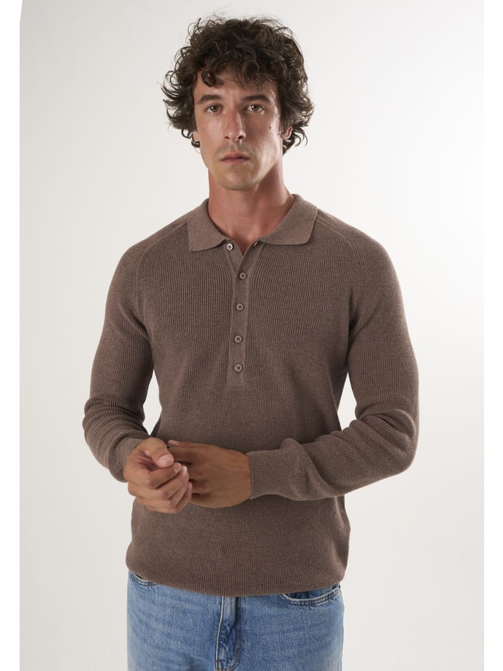 Pullover in braun