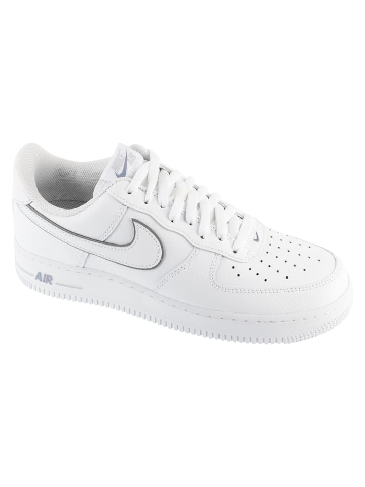 Nike Air Force 1 07 LV8 in Weiß