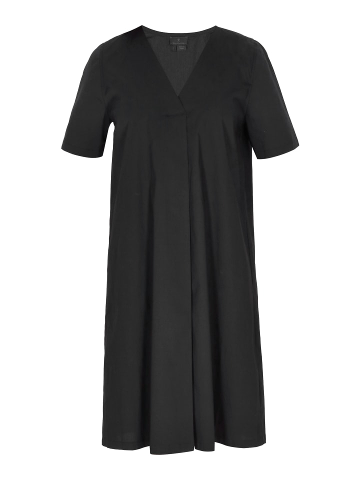 Women Dress in black