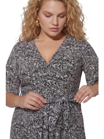 Shape Of You Kleid in Schwarz