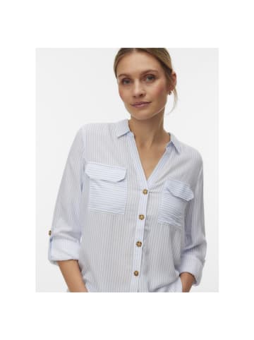 Vero Moda Langarmbluse in Brunnera Blue2