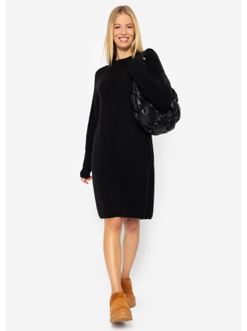 SASSYCLASSY Geripptes Strickkleid in Schwarz