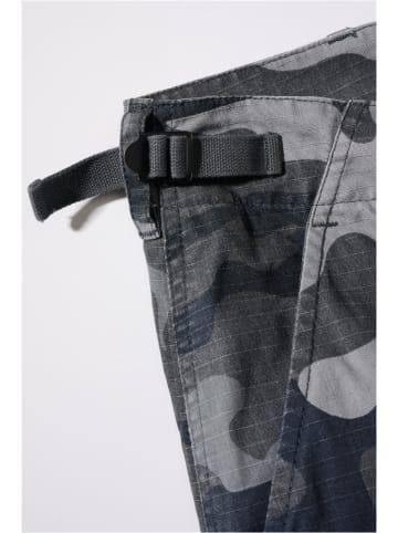 Brandit Brandit Shorts in grey camo