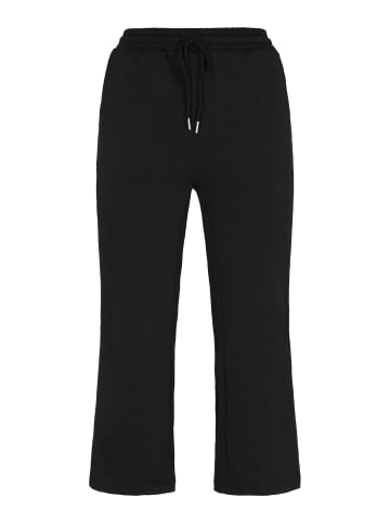 faina Pants in Black