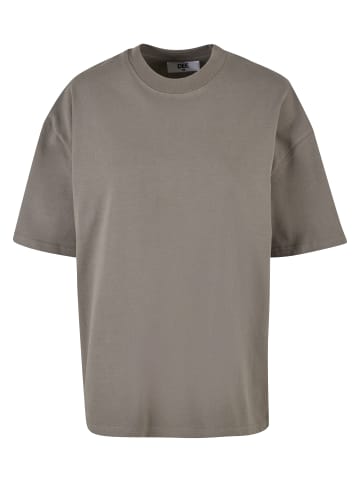 DEF T-Shirts in dust