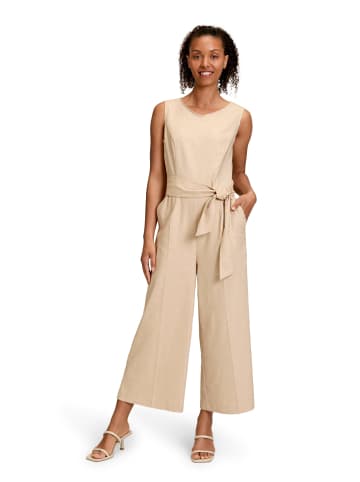 Betty Barclay Jumpsuit mit Eingrifftaschen in Beige