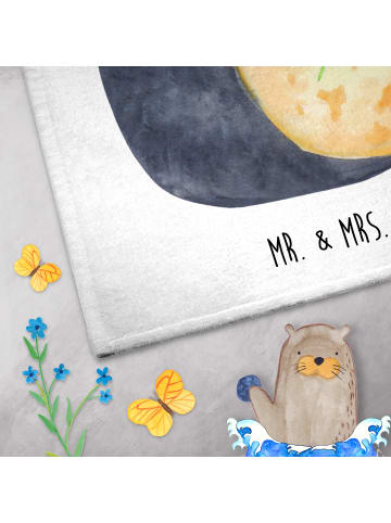 Mr. & Mrs. Panda Handtuch Gäste-WC Pinguin Blumen ohne Spruch in Weiß