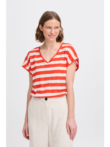 b.young V-Shirt in Rot