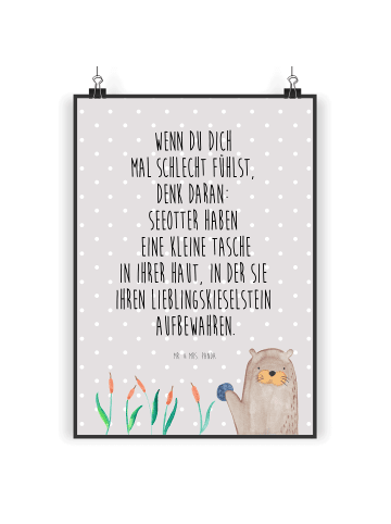 Mr. & Mrs. Panda Wandbild Otter Stein mit Spruch in Grau Pastell