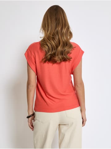 Peppercorn T-Shirt in Hot Coral
