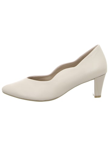 Caprice Pump in beige