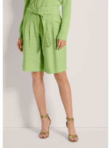 MADELEINE Highwaist-Bermudas aus Leinen in kiwi