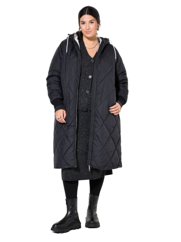 Studio Untold Mantel in schwarz