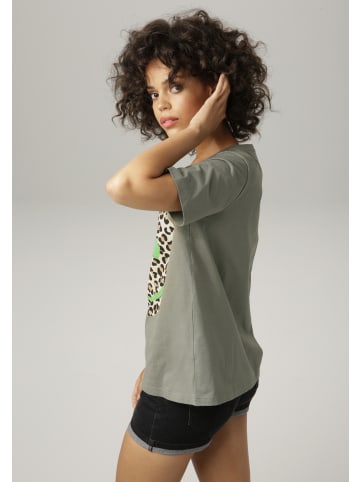 Aniston CASUAL T-Shirt in oliv-natur-schwarz-beige-apfelgrün