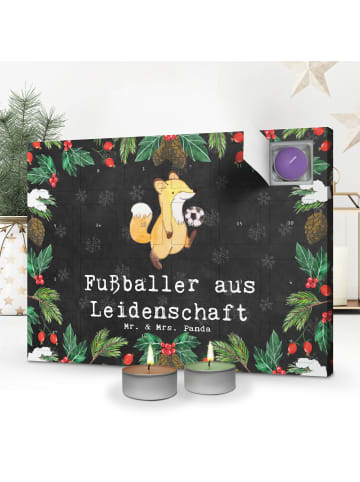 Mr. & Mrs. Panda Adventskalender Fußballer Leidenschaft mit Spruch in Kreidetafel