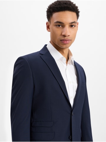 CG Sakko Cliff in marine