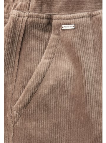 Street One Straight Leg Cordhose in Braun